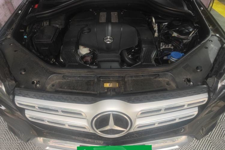 Used Mercedes-Benz GLS 2018 GLS 320 4MATIC Engine Bay