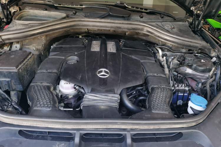 Used Mercedes-Benz GLS 2018 Refreshed GLS 400 4MATIC Dynamic Edition Engine Bay