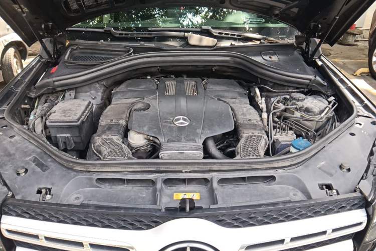 Used Mercedes-Benz GLS 2018 Facelift GLS 320 4MATIC Engine Bay