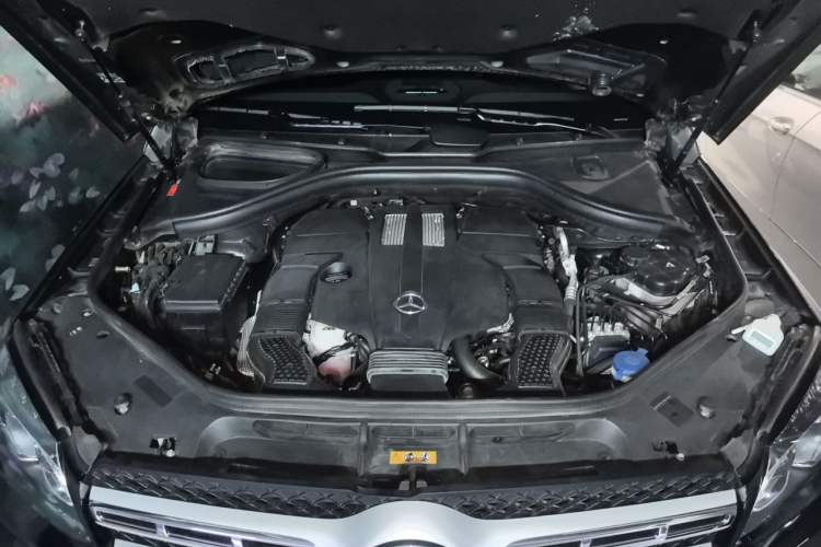 Used Mercedes-Benz GLS 2018 Refreshed GLS 400 4MATIC Dynamic Edition Engine Bay