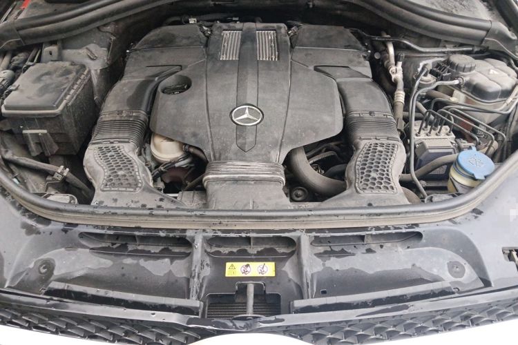 Used Mercedes-Benz GLS 2018 GLS 320 4MATIC Engine Bay