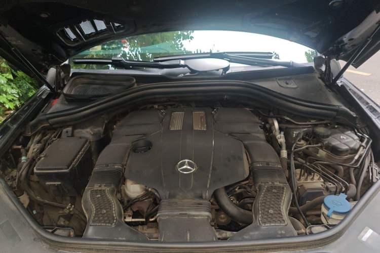 Used Mercedes-Benz GLS 2018 GLS 400 4MATIC Luxury Model Engine Bay