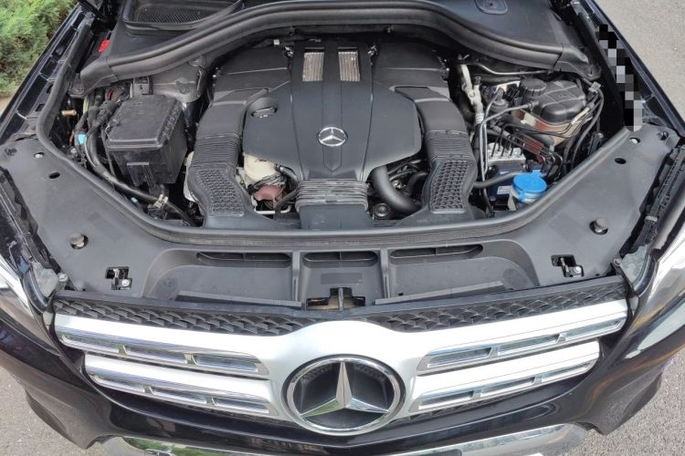 Used Mercedes-Benz GLS 2018 Facelift GLS 320 4MATIC Engine Bay