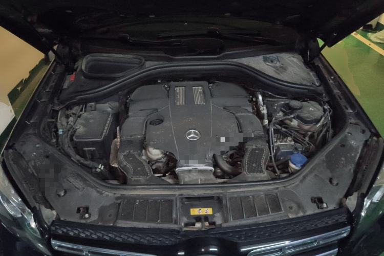 Used Mercedes-Benz GLS  Engine Bay