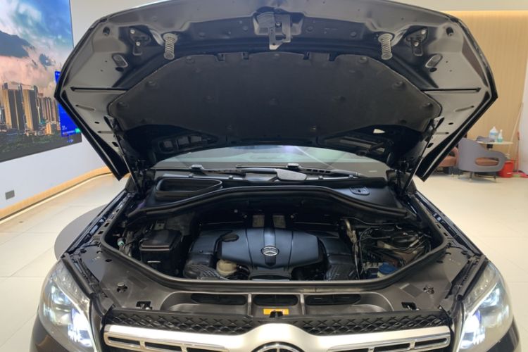 Used Mercedes-Benz GLS 2018 Refreshed GLS 400 4MATIC Dynamic Edition Engine Bay