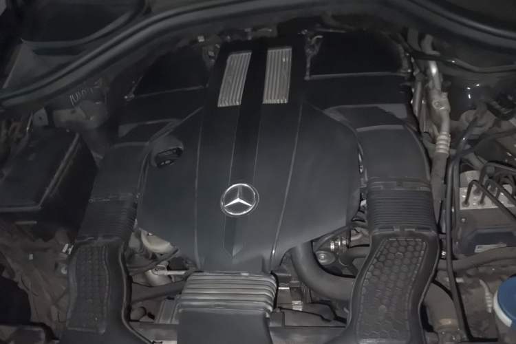 Used Mercedes-Benz GLS 2018 Facelift GLS 320 4MATIC Engine Bay