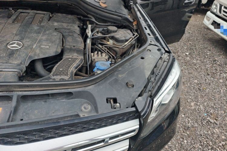 Used Mercedes-Benz GLS  Engine Bay Left
