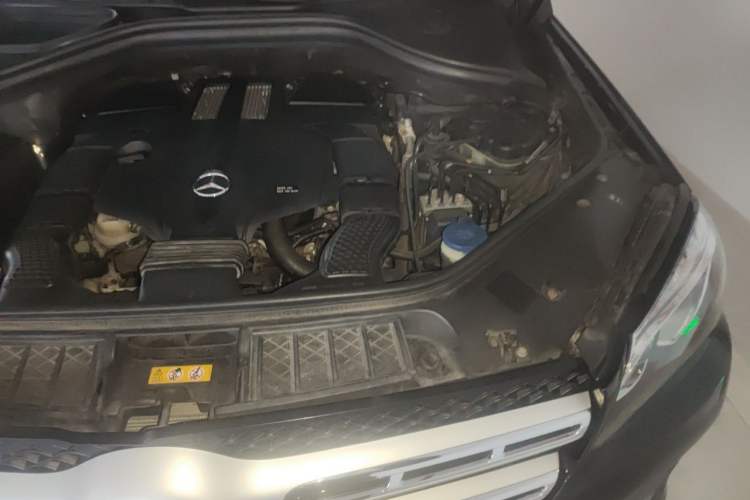 Used Mercedes-Benz GLS  Engine Bay Left