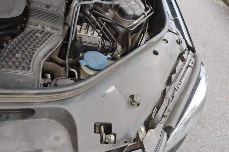 Used Mercedes-Benz GLS 2018 GLS 400 4MATIC Dynamic Model Engine Bay Left