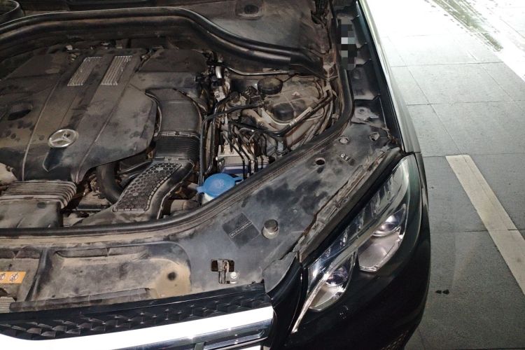 Used Mercedes-Benz GLS 2018 GLS 320 4MATIC Engine Bay Left