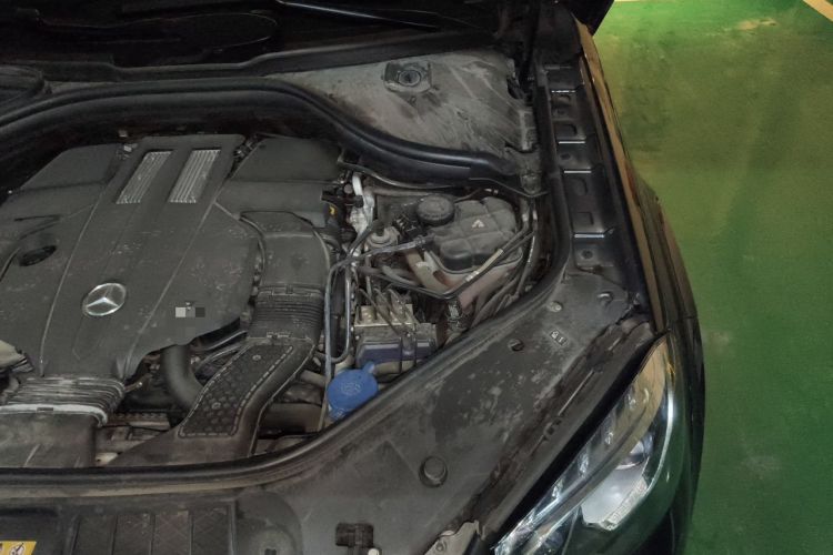 Used Mercedes-Benz GLS  Engine Bay Left