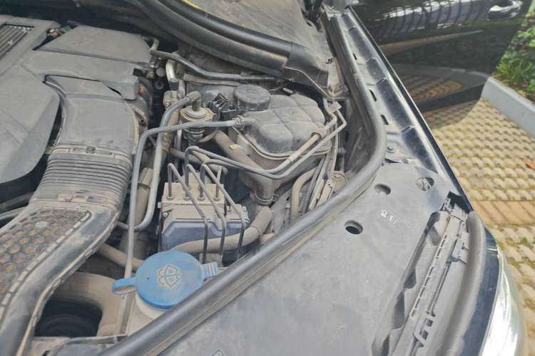 Used Mercedes-Benz GLS 2018 GLS 400 4MATIC Luxury Model Engine Bay Left