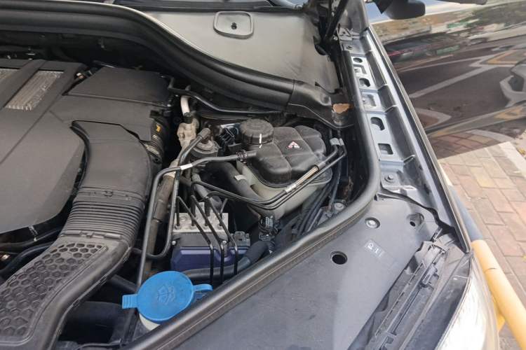 Used Mercedes-Benz GLS 2018 Facelift GLS 320 4MATIC Engine Bay Left