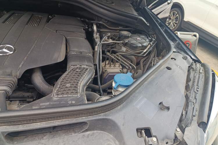 Used Mercedes-Benz GLS 2018 GLS 400 4MATIC Luxury Model Engine Bay Left