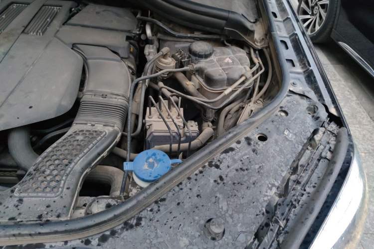 Used Mercedes-Benz GLS 2018 GLS 400 4MATIC Dynamic Model Engine Bay Left