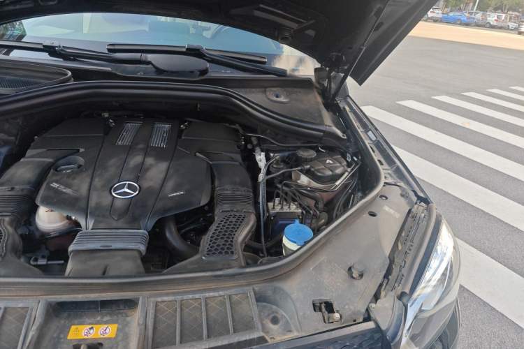 Used Mercedes-Benz GLS  Engine Bay Left