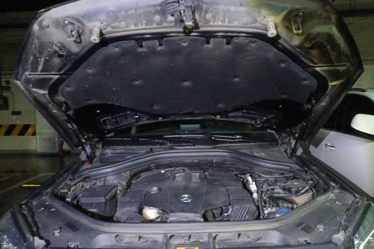 Used Mercedes-Benz GLS 2018 Facelift GLS 320 4MATIC Engine Bay