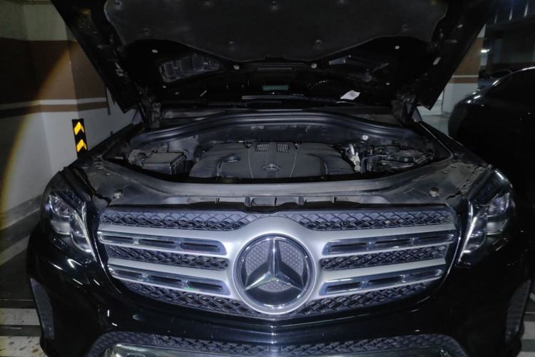 Used Mercedes-Benz GLS 2018 GLS 320 4MATIC Engine Bay