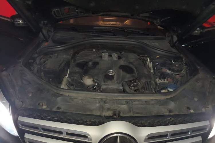 Used Mercedes-Benz GLS 2018 Refreshed GLS 400 4MATIC Dynamic Edition Engine Bay