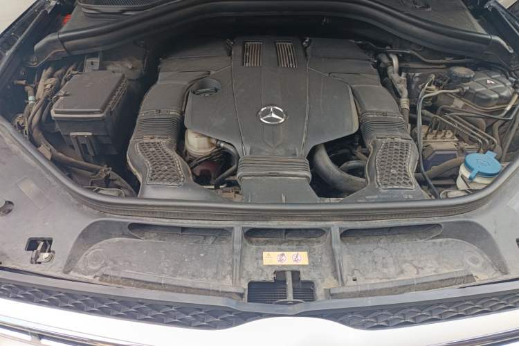 Used Mercedes-Benz GLS 2018 GLS 400 4MATIC Luxury Model Engine Bay