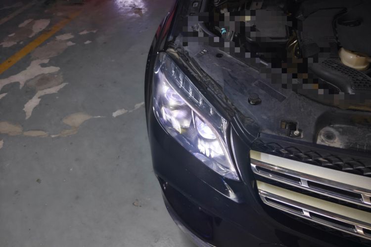Used Mercedes-Benz GLS 2018 GLS 400 4MATIC Luxury Model Engine Bay Right