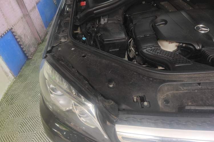 Used Mercedes-Benz GLS 2018 GLS 320 4MATIC Engine Bay Right