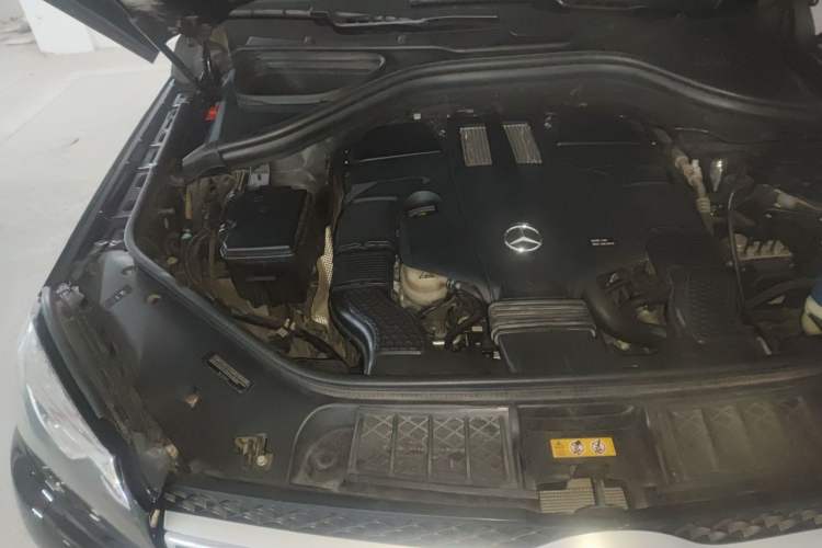 Used Mercedes-Benz GLS  Engine Bay Right