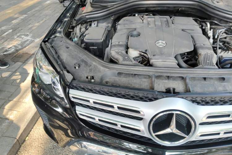 Used Mercedes-Benz GLS 2018 GLS 320 4MATIC Engine Bay Right