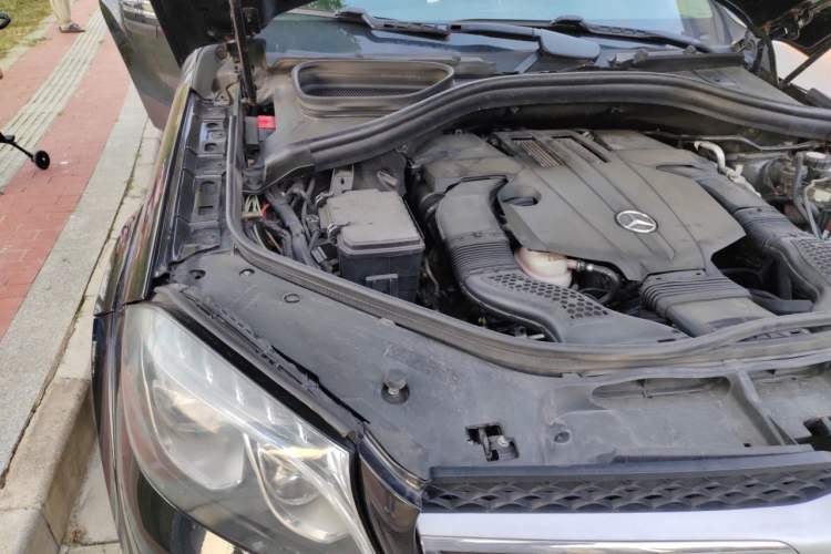 Used Mercedes-Benz GLS 2018 Restyled GLS 400 4MATIC Luxury Edition Engine Bay Right