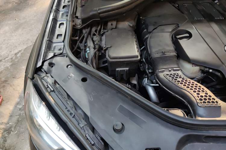 Used Mercedes-Benz GLS 2018 GLS 400 4MATIC Dynamic Model Engine Bay Right