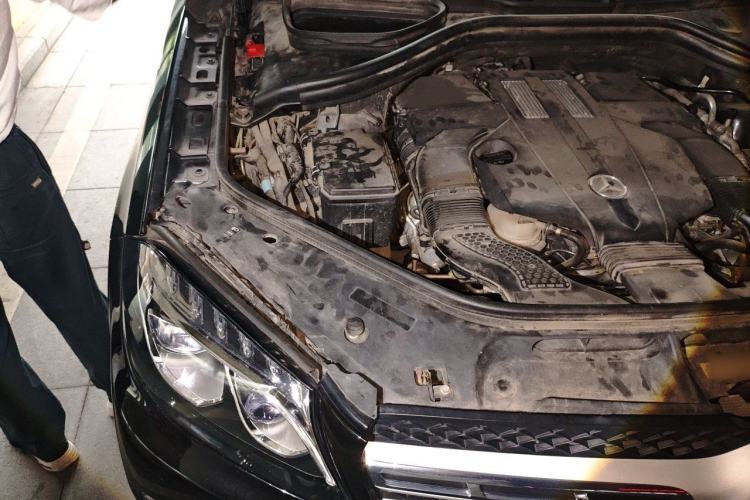 Used Mercedes-Benz GLS 2018 GLS 320 4MATIC Engine Bay Right