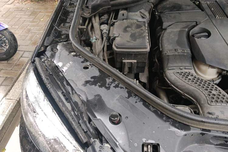 Used Mercedes-Benz GLS 2018 GLS 320 4MATIC Engine Bay Right