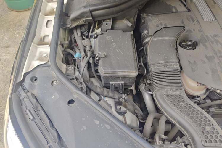 Used Mercedes-Benz GLS 2018 GLS 400 4MATIC Dynamic Model Engine Bay Right