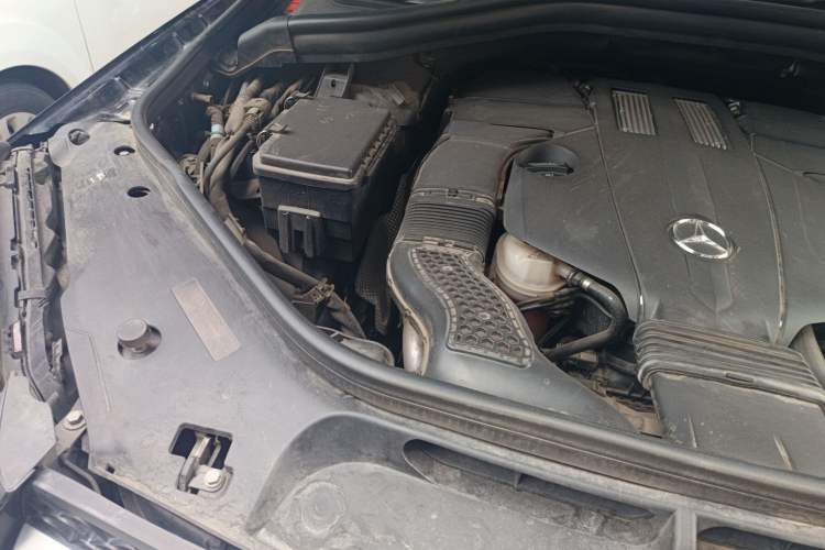 Used Mercedes-Benz GLS 2018 GLS 400 4MATIC Luxury Model Engine Bay Right