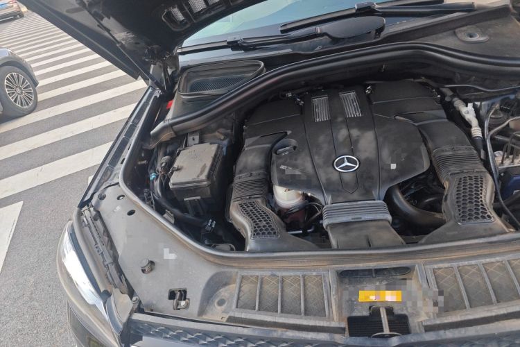 Used Mercedes-Benz GLS  Engine Bay Right