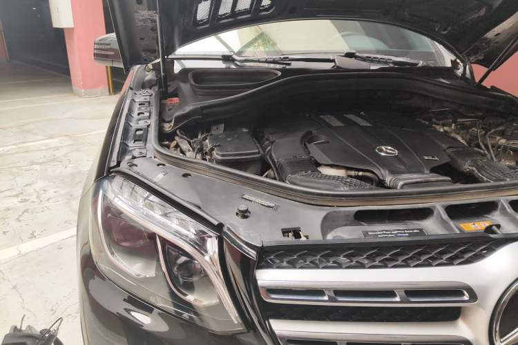 Used Mercedes-Benz GLS  Engine Bay Right