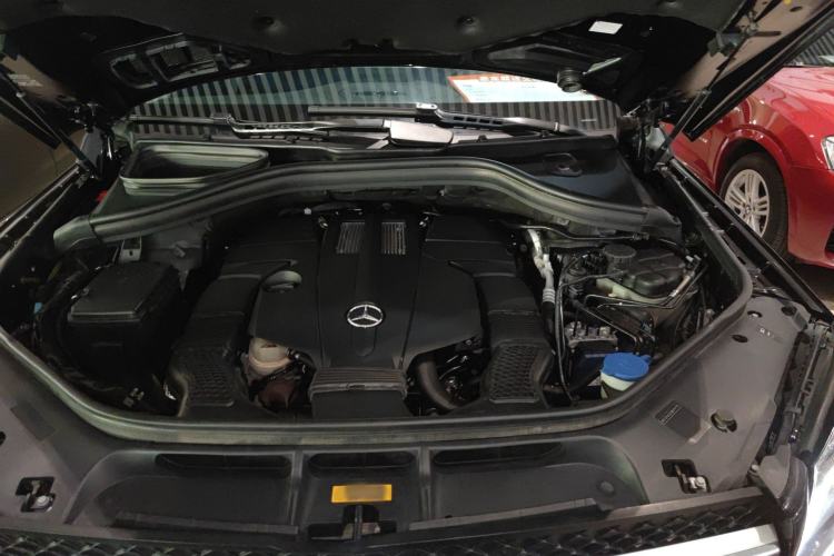 Used Mercedes-Benz GLS 2018 GLS 320 4MATIC Engine Bay