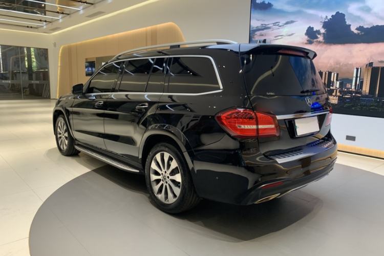 Used Mercedes-Benz GLS 2018 Refreshed GLS 400 4MATIC Dynamic Edition Exterior 3