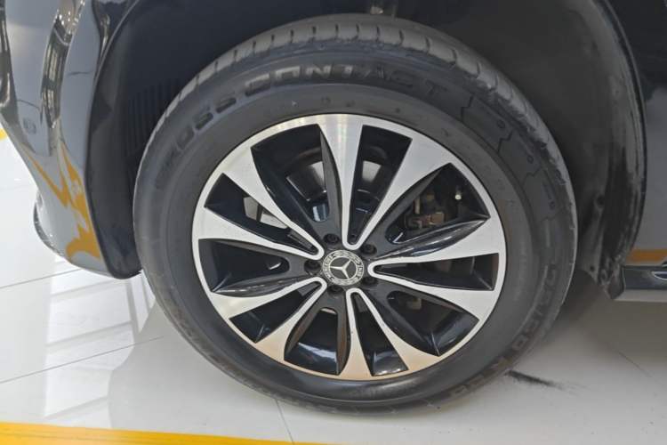 Used Mercedes-Benz GLS 2018 Refreshed GLS 400 4MATIC Dynamic Edition Exterior 4