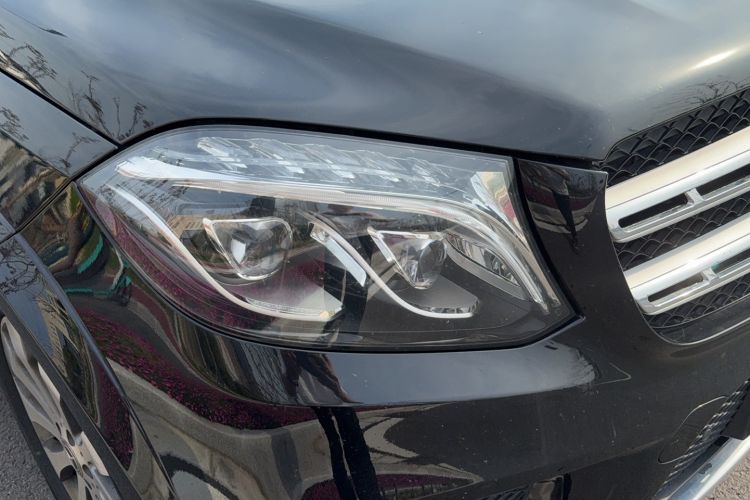 Used Mercedes-Benz GLS 2018 GLS 400 4MATIC Dynamic Model Exterior 5