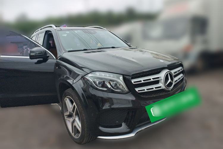 Used Mercedes-Benz GLS  Front Right 45 Deg