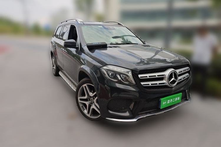 Used Mercedes-Benz GLS 2018 GLS 400 4MATIC Luxury Model Front Right 45 Deg