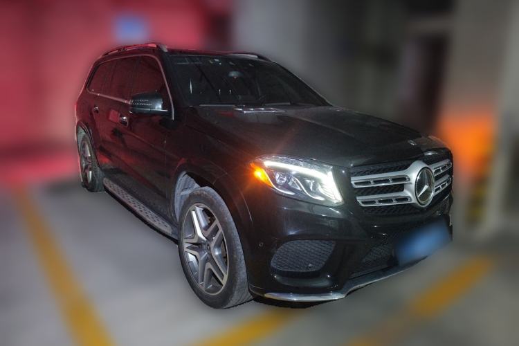 Used Mercedes-Benz GLS  Front Right 45 Deg