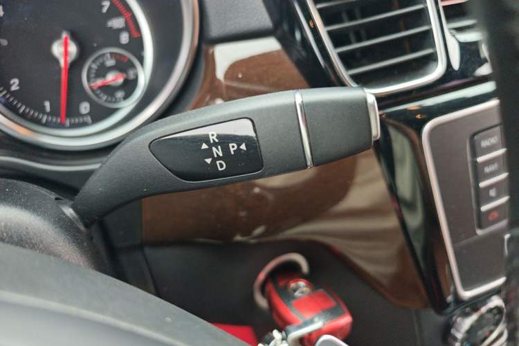 Used Mercedes-Benz GLS  Gear Lever