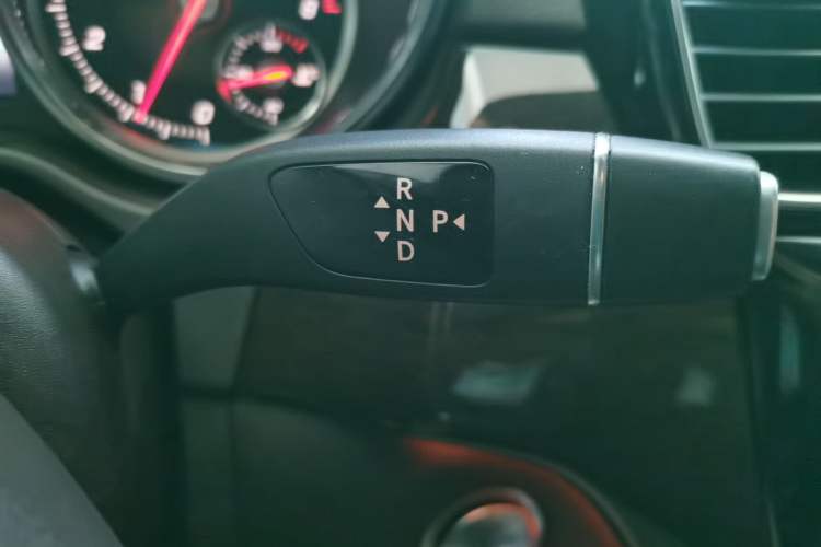Used Mercedes-Benz GLS 2018 Refreshed GLS 400 4MATIC Dynamic Edition Gear Lever