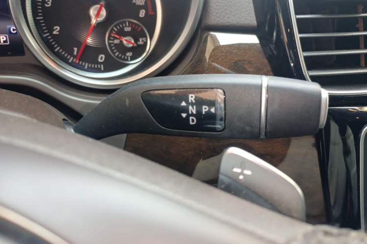Used Mercedes-Benz GLS 2018 Refreshed GLS 400 4MATIC Dynamic Edition Gear Lever