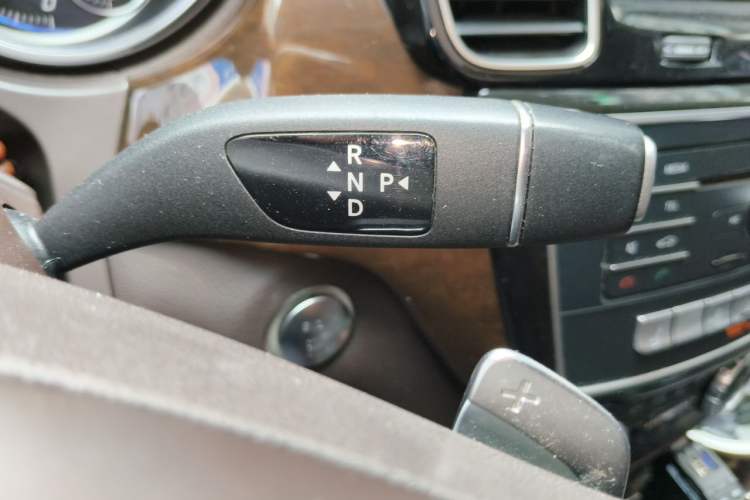 Used Mercedes-Benz GLS 2018 Refreshed GLS 400 4MATIC Dynamic Edition Gear Lever