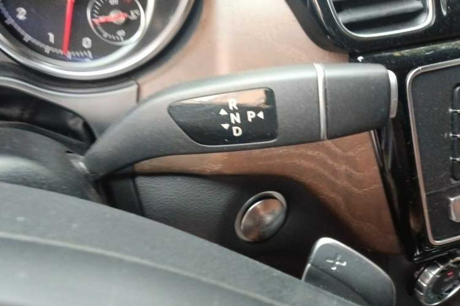 Used Mercedes-Benz GLS 2018 Restyled GLS 400 4MATIC Luxury Edition Gear Lever