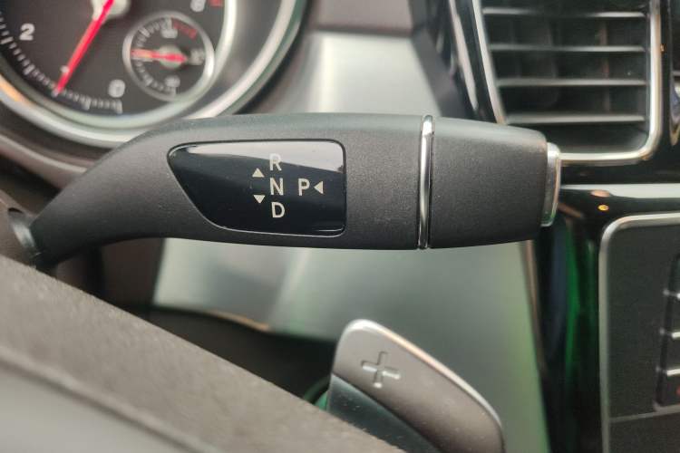 Used Mercedes-Benz GLS 2018 GLS 320 4MATIC Gear Lever