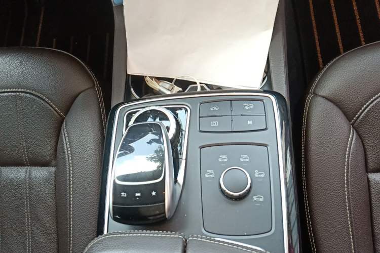 Used Mercedes-Benz GLS 2018 Facelift GLS 320 4MATIC Gear Lever